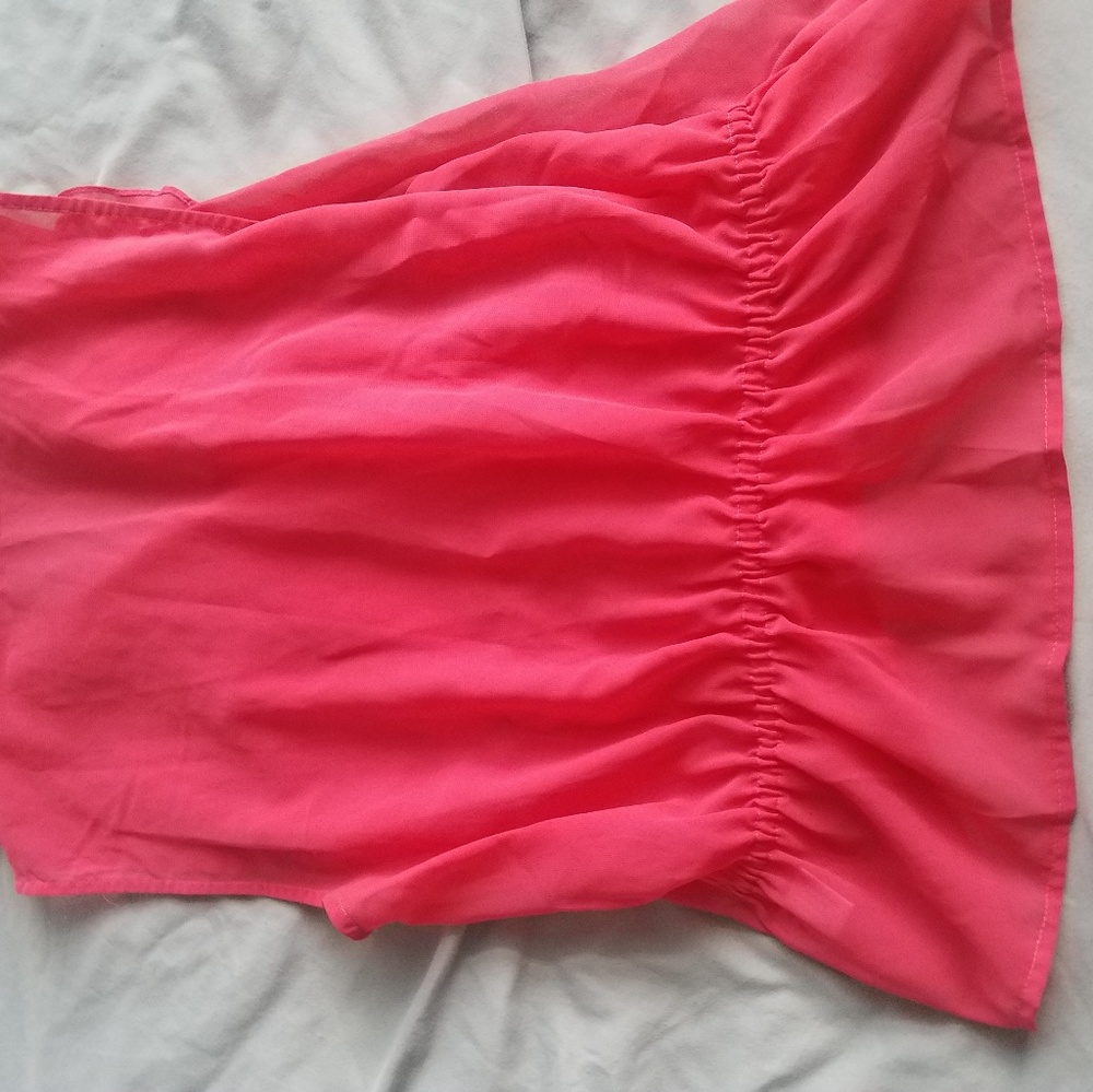 Pink tank top